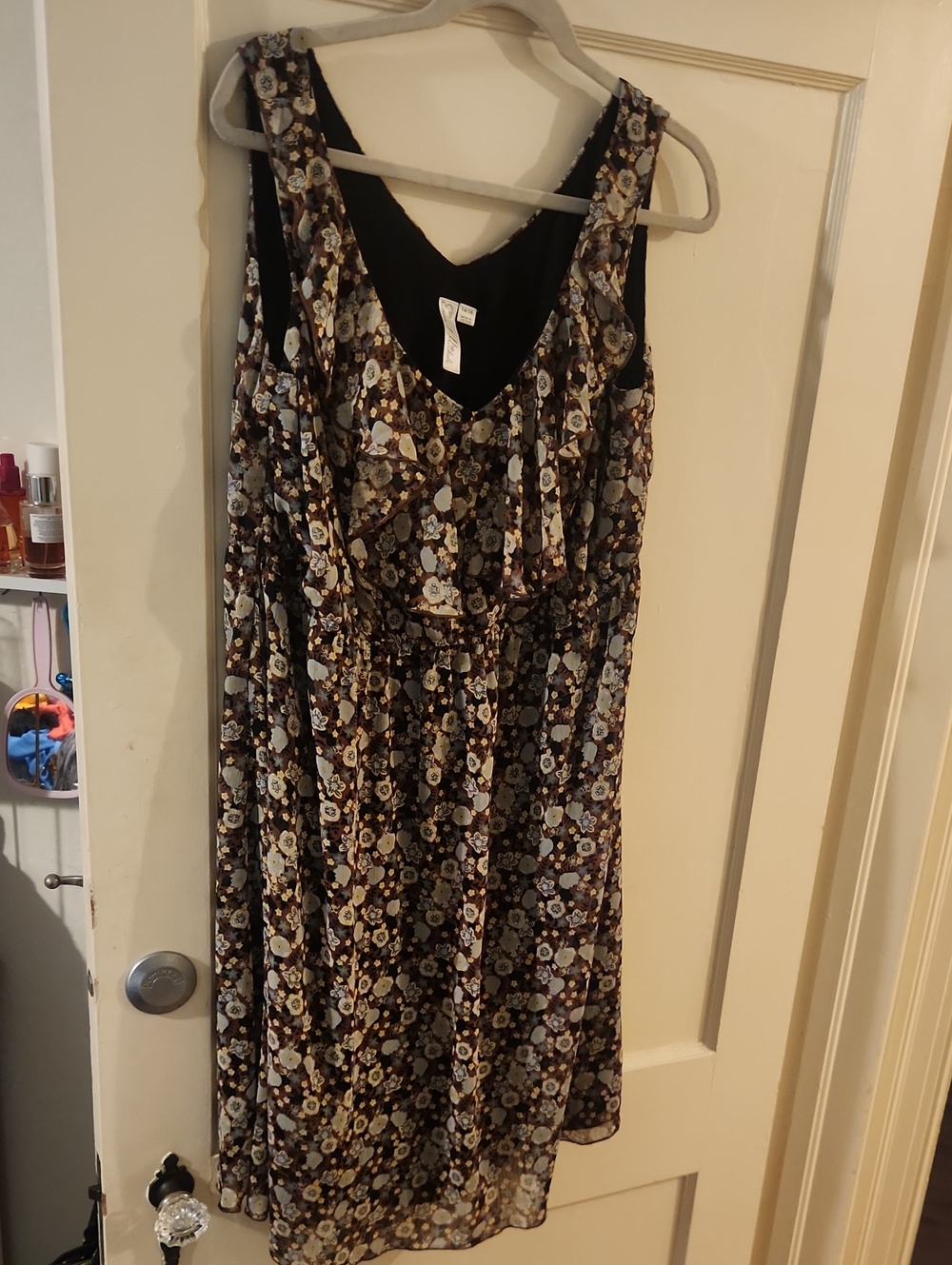 Emma & Michele Black Floral Sleeveless V-Neck Dress